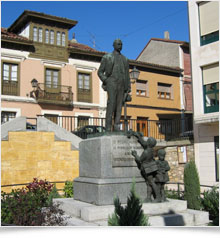 Estatua de Pedro Alonso